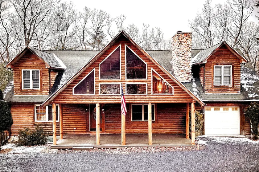 Rustic Log Cabin By Bryce Resort XL Game Room Fire Pit Pets Friendly & More - Image 1
