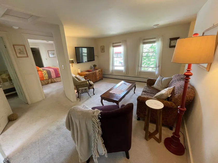 3 Room Suite, Monthly, Historic Inn, Jamaicahaus - Image 1