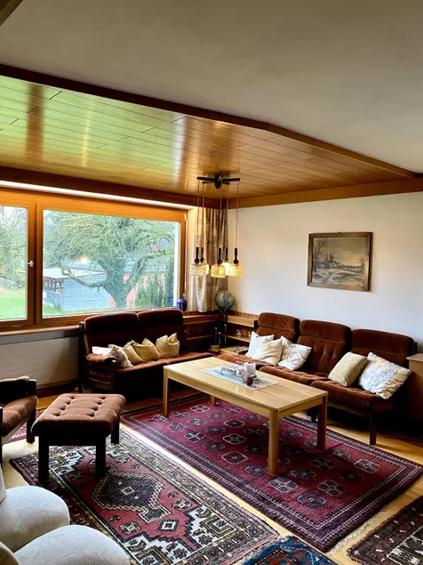 Charming detached house - Image 1