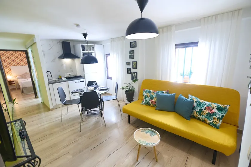 El Tablao de las Almendras, Andalusian apartment. - Image 1