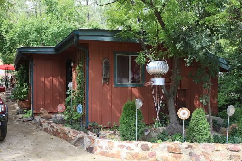 Chick'n Coop Cabin - Image 1