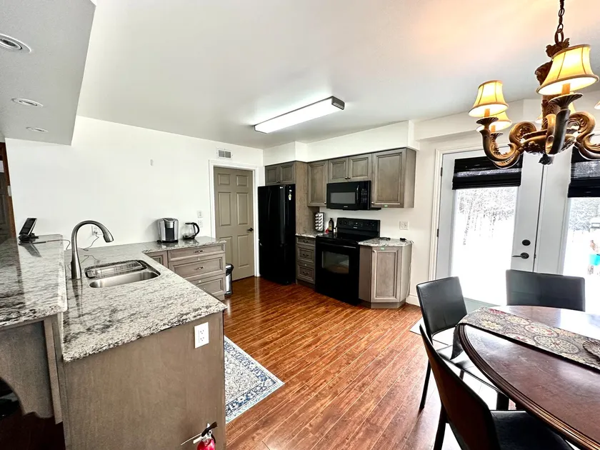 Home away from Home in Warsaw 3bed 2bath - Image 1