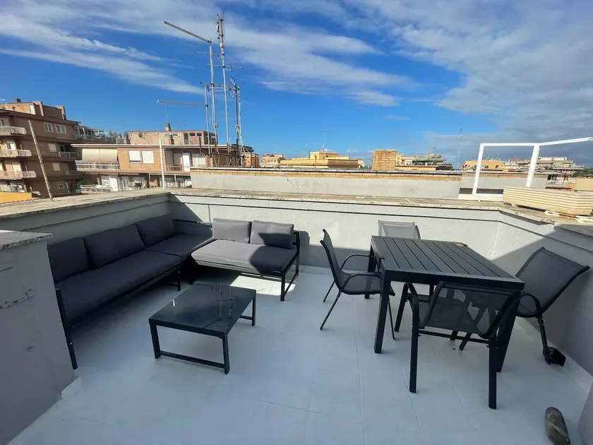 Monte Mario Penthouse - Image 1