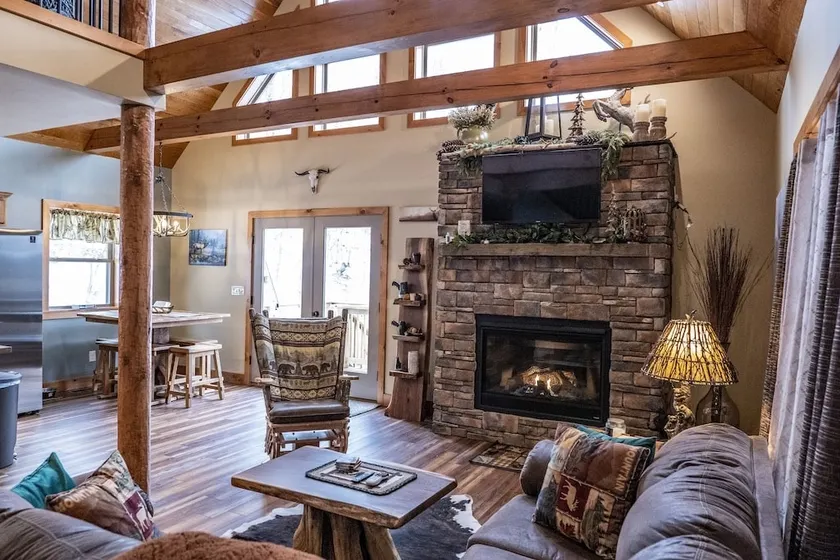 Rustic Luxury near Raystown Lake - Image 1
