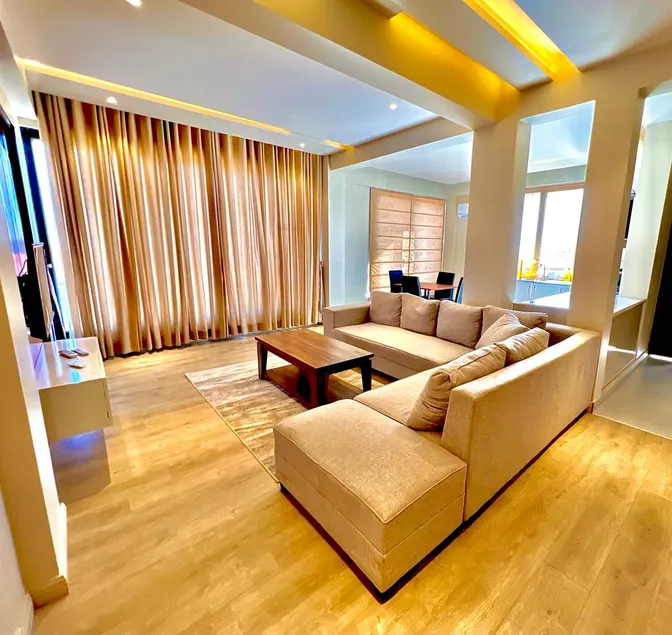 3 Bed Royal - Image 1