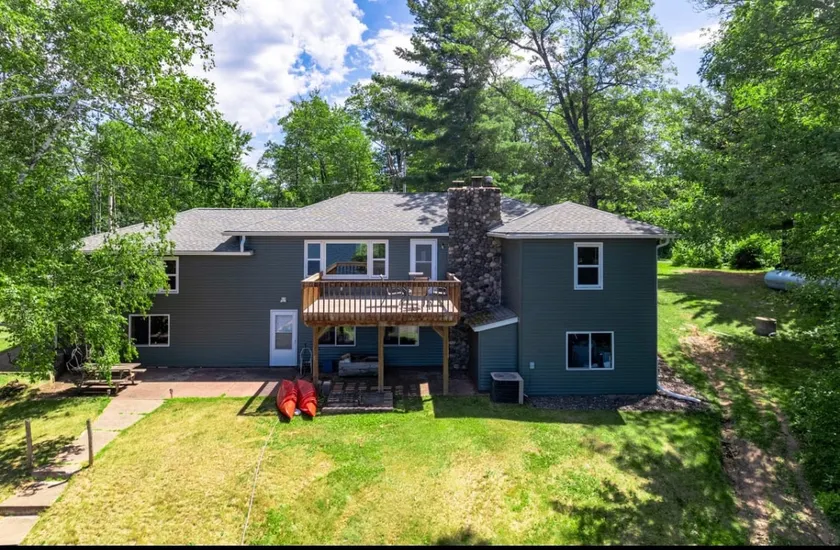 Lake home on big sand lake - Image 1