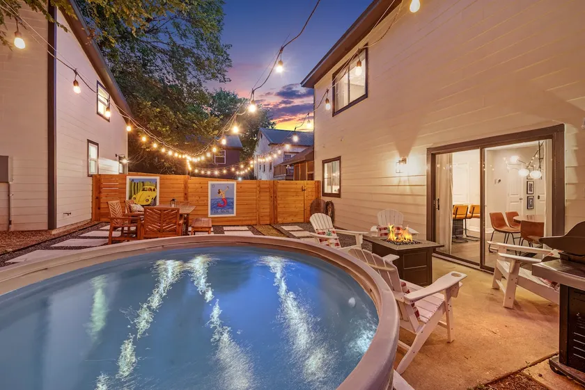Austin-Pool-Arcade-Guest House-COTA-UT-Sleeps 16 - Image 1