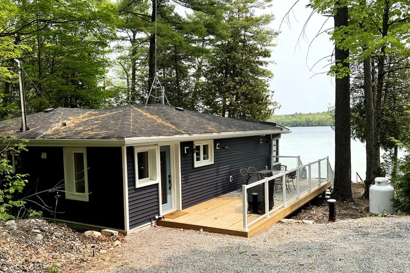 The Beautiful Sandy Lake Cabin (as seen on HGTV) - Image 1