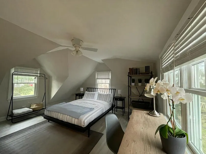 Sunny Fairfield Studio Apartment - Image 1
