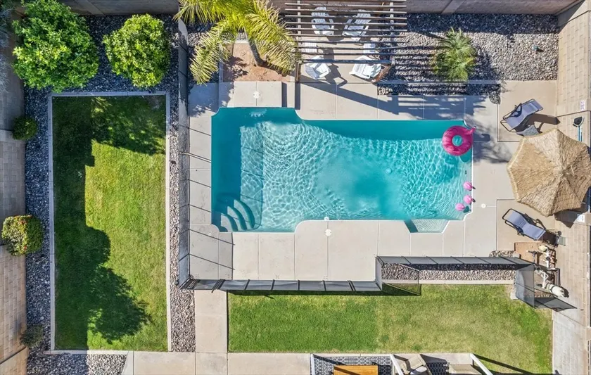 Best Location in Gilbert - Heated/cooled Pool, 4 Bedroom 'Plus'. TOP RATED! - Image 1