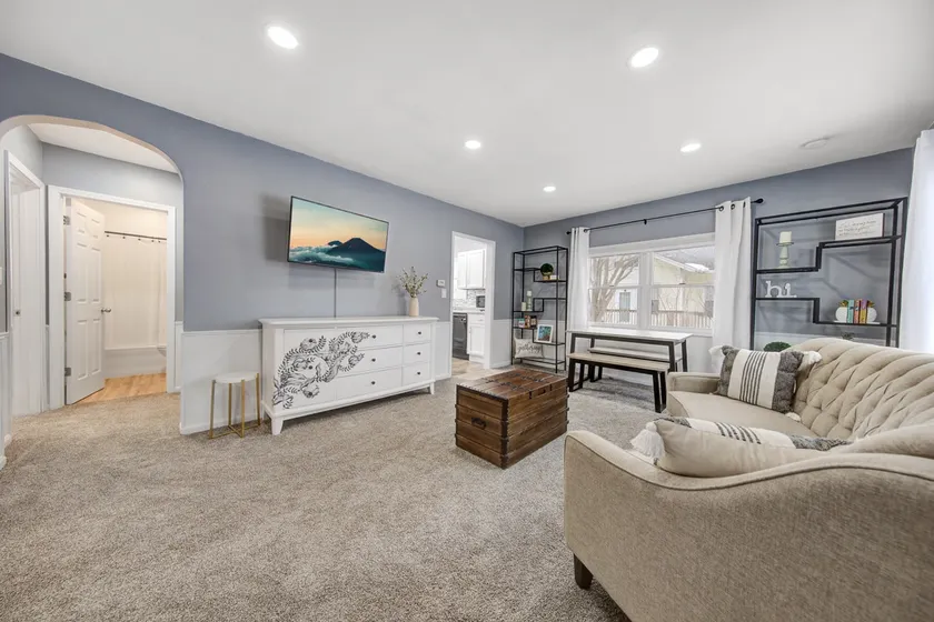 Snowbound Cottage - Image 1