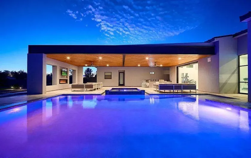 Luxury Modern Home + Guest House - Image 1