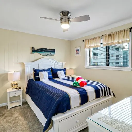 Walk to beach - Condo w/indoor pool and pickleball - Image 1