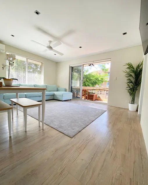 Beach Getaway - beautiful & bright 2-bed unit - Image 1