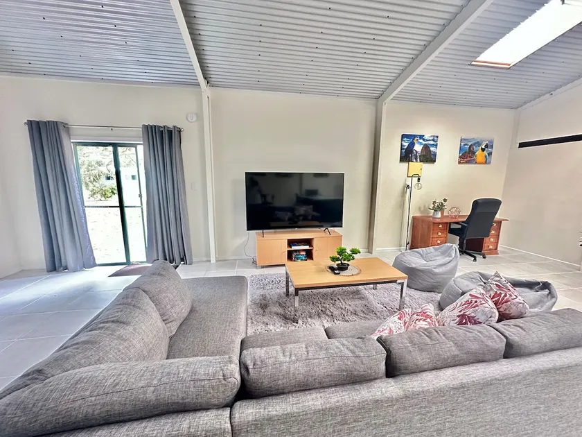 CandE’s Guesthouse - Image 1