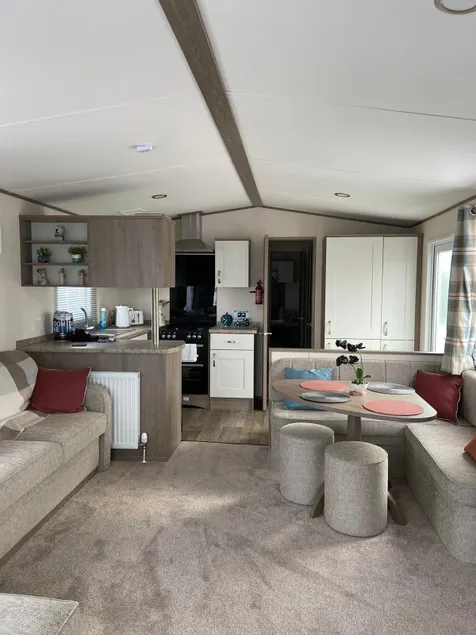 Luxury Seasalter Holiday Home - Image 1