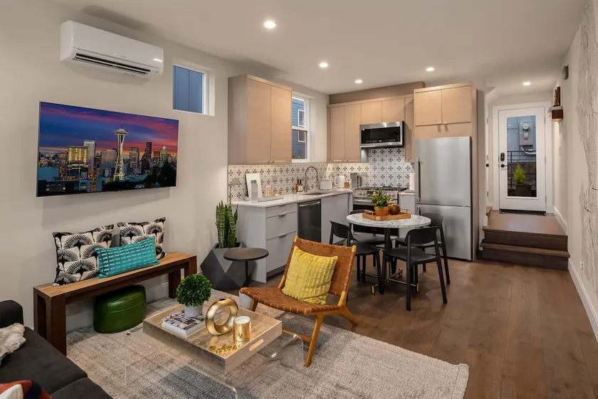 New House in peaceful and trendy Central District - Image 1