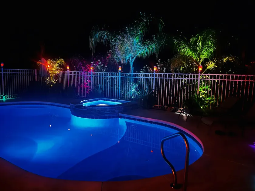 Serene Paradise Heated Pool/HotTub/TikiBar 4 BR's - Image 1