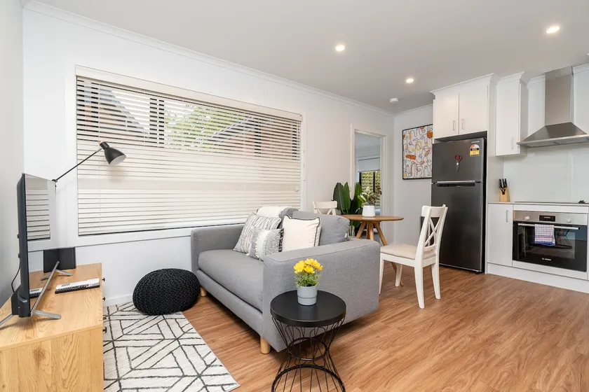 Cosy Unit in Scenic Ainslie - Image 1