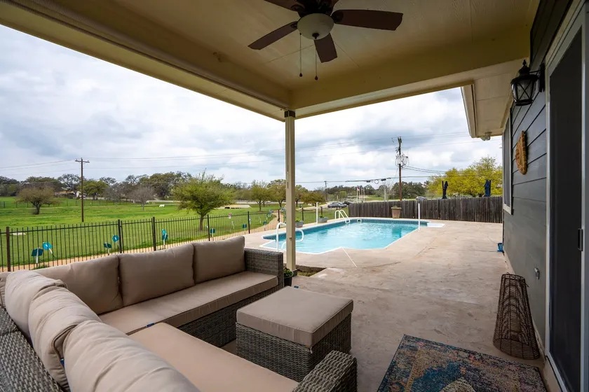 4BR | Pool + 2 Master Beds | Walk Downtown - Image 1