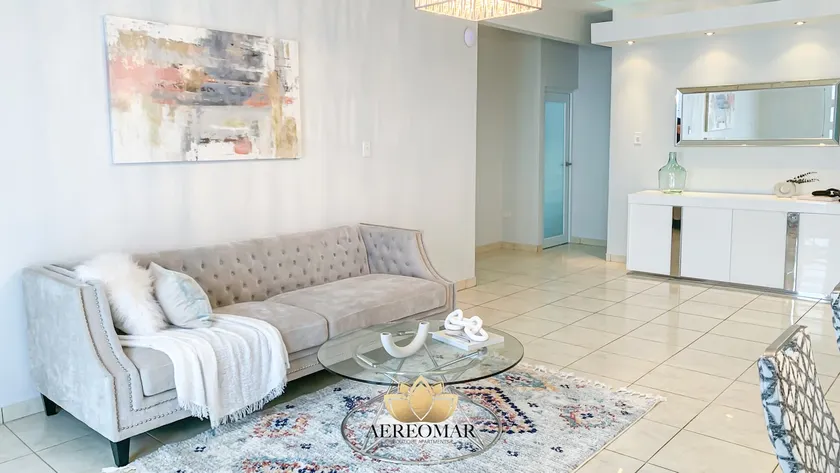 Modern Design Home close to the Airport&beach - Image 1