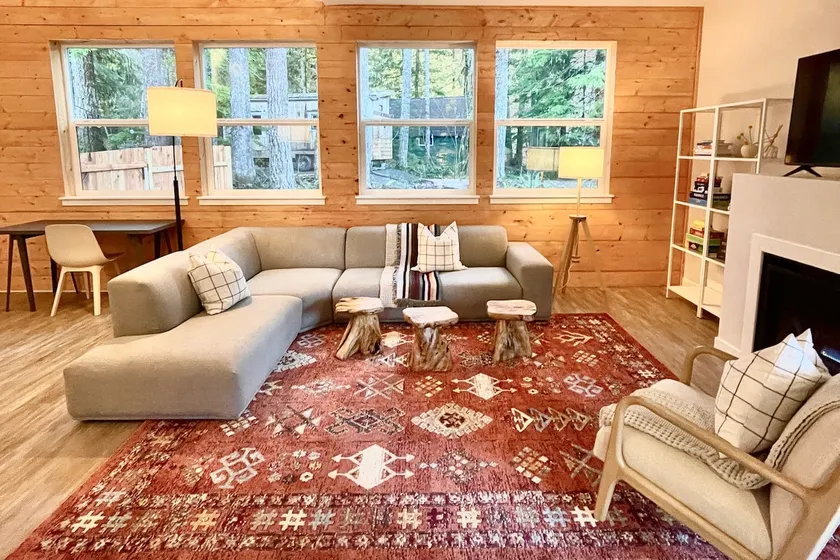 Crystal Sky Cabin at Mt. Rainier - Paradise Side - Image 1