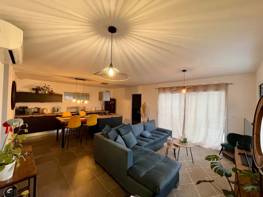 Cozy modern air-conditioned house with garden - Image 1