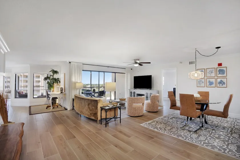 3 Bed Penthouse w/ Waterview! - Image 1