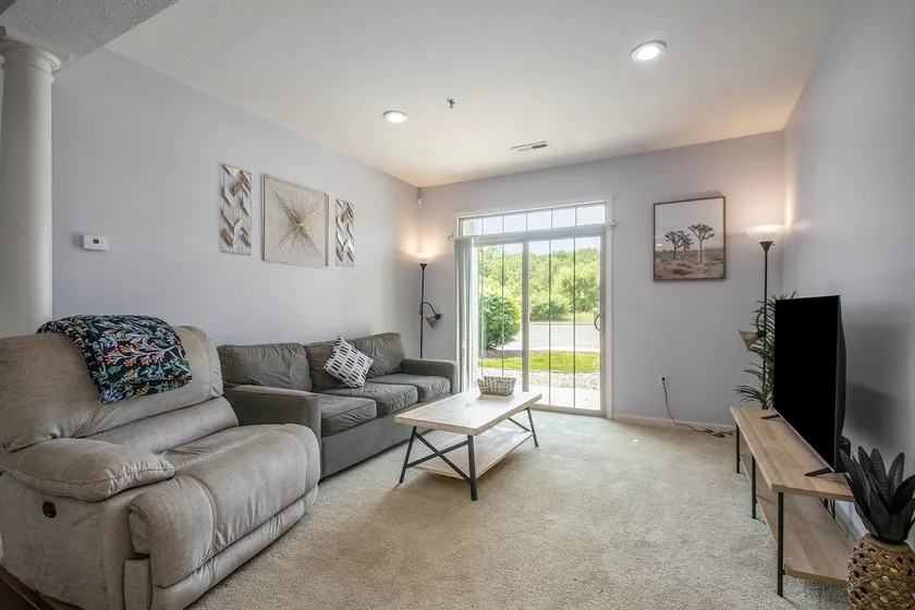 Cozy Condo for ND/Business Stay - Image 1