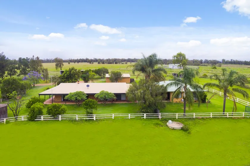Hunter Valley Vineyards, Pets/Fire Pit/Heated Pool - Image 1