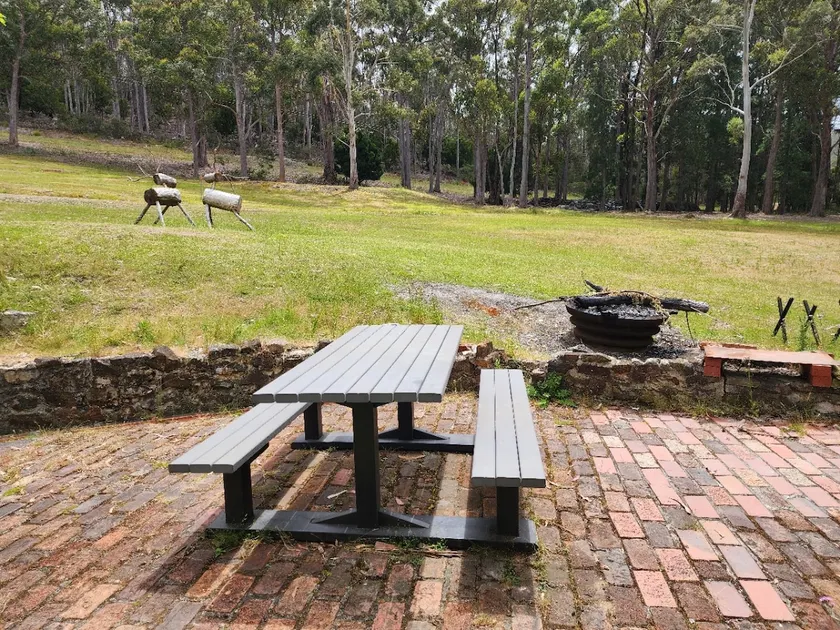 The Oyster Chalet - Image 1
