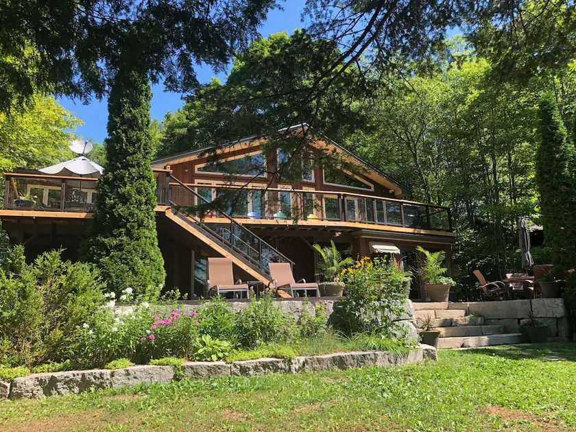 Chandos Lake Cottage - Image 1