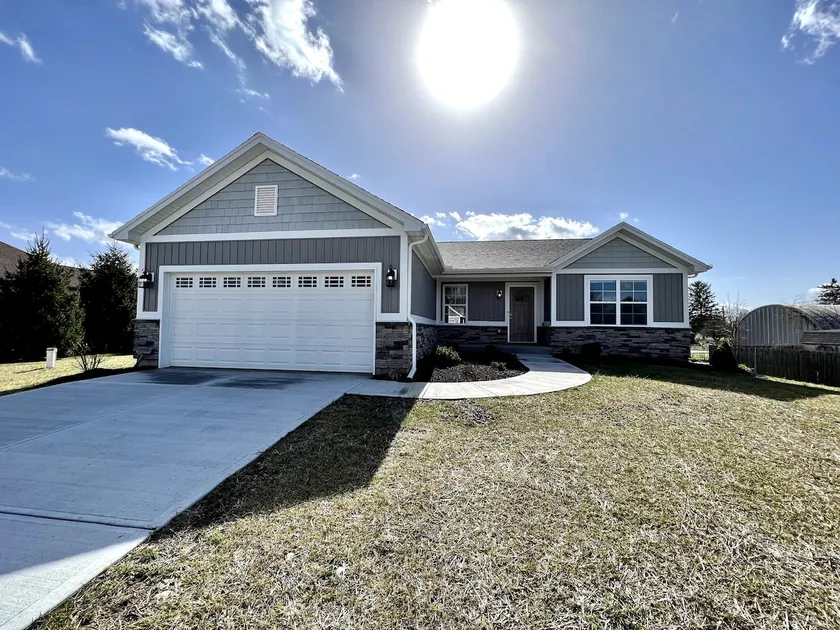 Brand New Country home - Minutes from Miamisburg - Image 1