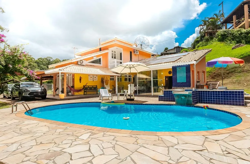 Holiday in Itupeva – Private community - Image 1