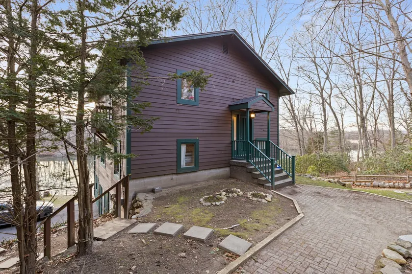 The Getaway: Beautiful Waterfront - New Milford CT - Image 1