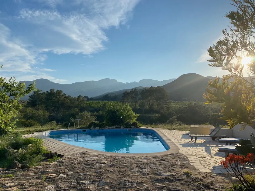 Wonderful comfortable finca in the Burga valley - Image 1