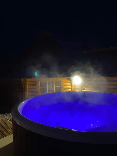 Unusual night - Image 1