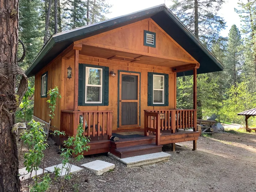 Bunk House Hideaway - Image 1