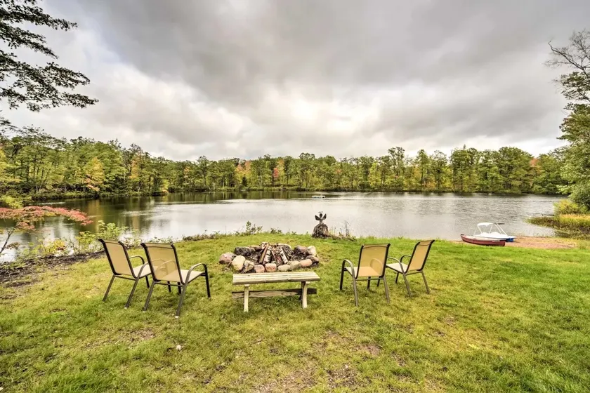 Tower Lake Vacation Home & Cabin - Image 1