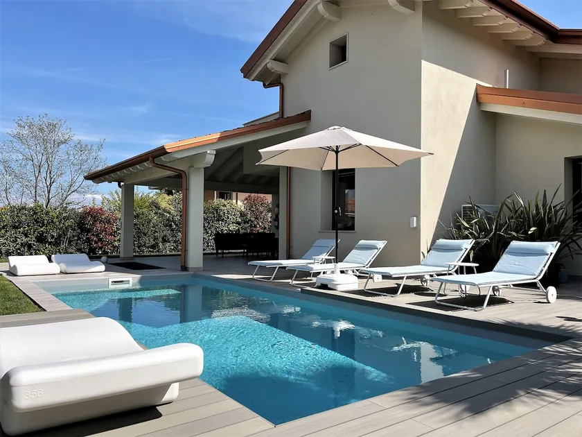 Vacation home with Mediterranean garden and pool - Image 1