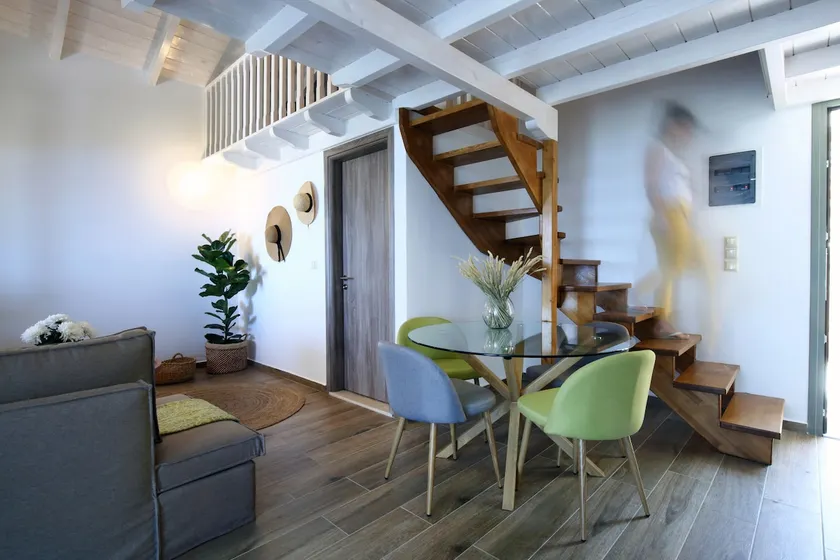 Maissonette with roof bedroom - Image 1