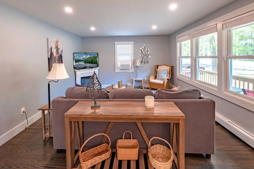 Bright, Spotless Cottage Near Bethel Woods - Image 1