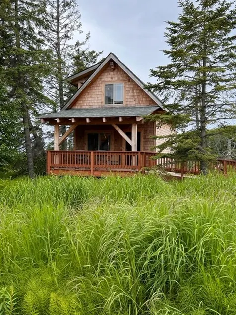 Homer Spit View Cabins - The Cottage - Image 1
