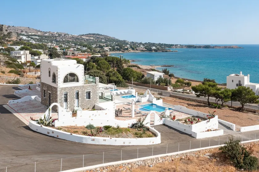 Stunning stone built villa with private pool - Image 1