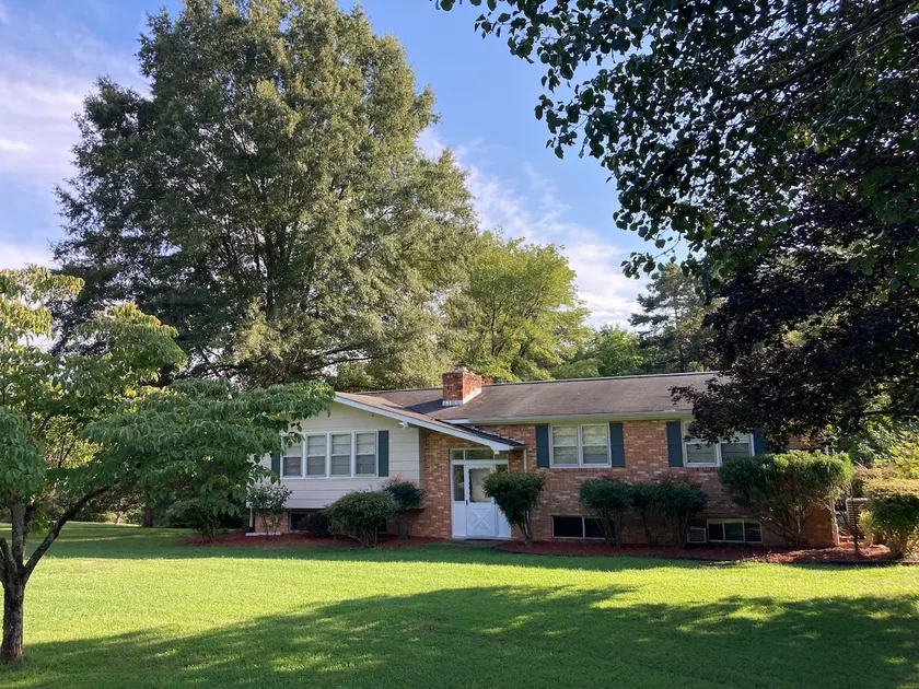 Pine Grove House - Near Monticello & Wineries - Image 1
