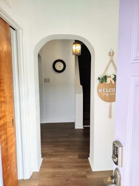 Nice 2.5 BR Hse in the historic town of Ambridge. - Image 1