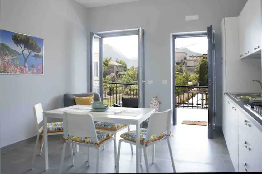 AA Residence - free private parking - Image 1
