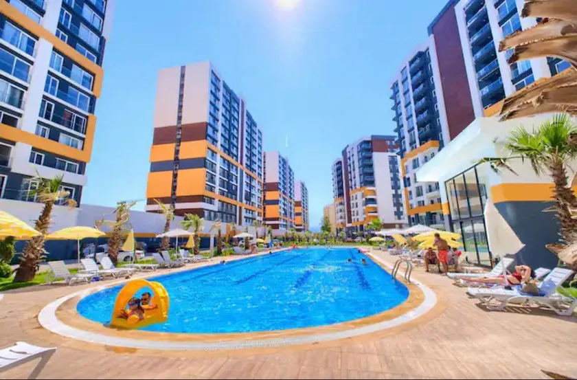 Luxury 2+1 apartment with swimming pool in Antalya - Image 1