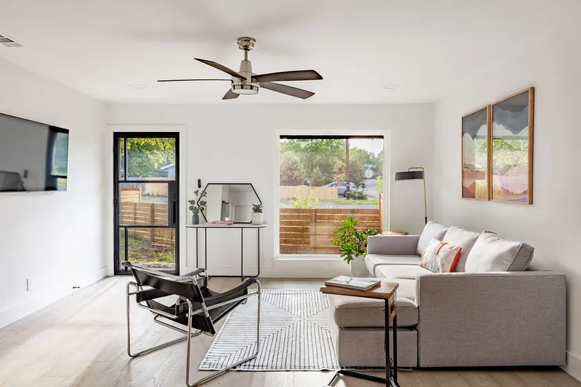 Modern St. Elmo 2 Bedroom 10 Min- Downtown/Zilker - Image 1