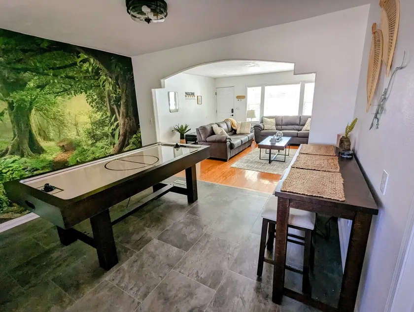 The Green Leaf Cottage of Wichita - Image 1